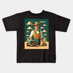 Great farmer with his tractor Kids T-Shirt